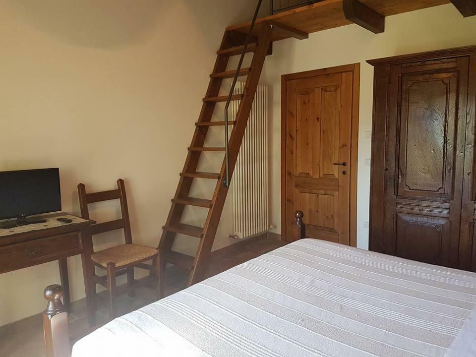 Agriturismo Il Falco Del Monte Fumaiolo Alfero Buitenkant foto